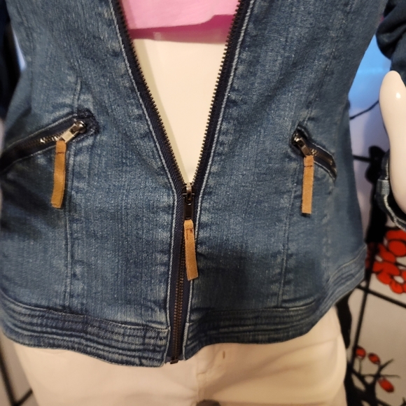 LAL (LIVE A LITTLE) LADIES WASHED DENIM SHOT JACKET SUEDE ART DESIGN/SIZE MEDIUM - Picture 8 of 16